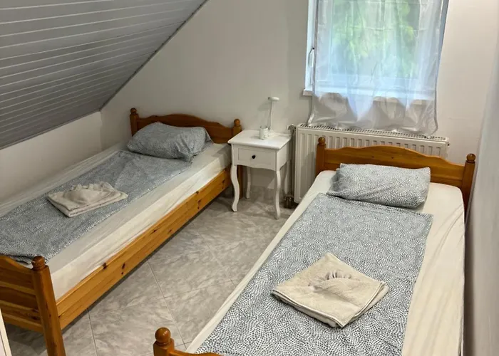 게스트하우스 Lunczer Vendeghaz Kőröshegy