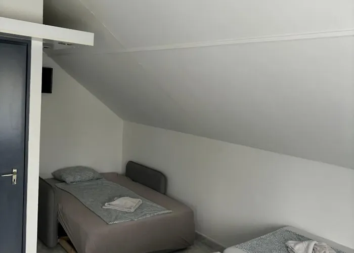 게스트하우스 Lunczer Vendeghaz Kőröshegy